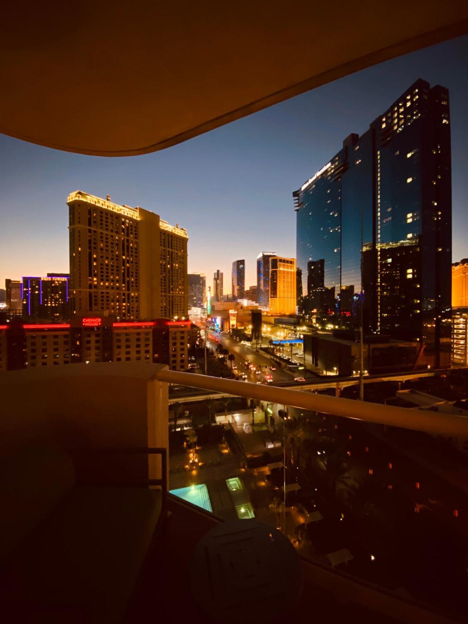 Apartahotel Strip & Sphere View! Privately Owned Hotel-the Signature At Mgm *