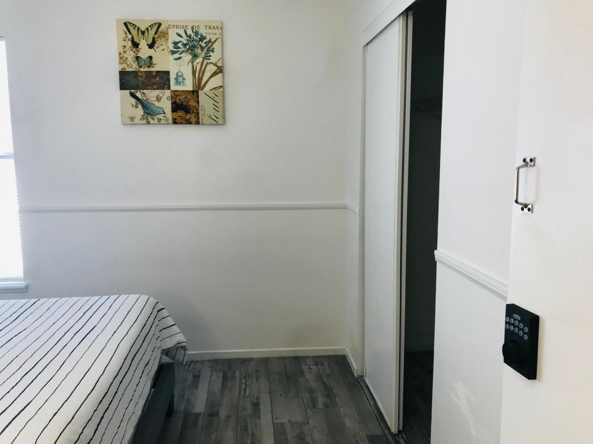 Habitación en casa particular Super 1 Bedroom, Share Bathroom, Kitchen -2