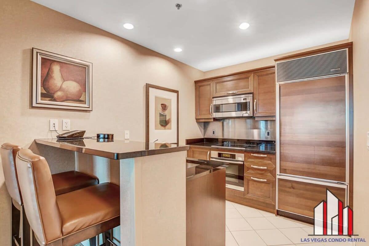 Signature 2br3ba F1 View Balcony Ste 28-814 And 16