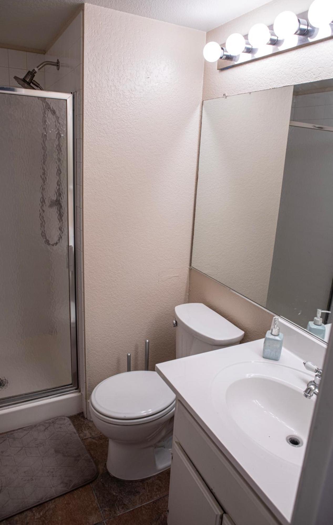 Сasa de vacaciones Comfy Expansive - Near The Strip - Heated Pool Las Vegas