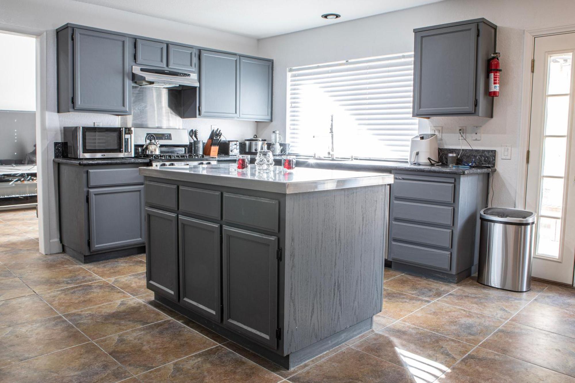 Сasa de vacaciones Comfy Expansive - Near The Strip - Heated Pool Las Vegas