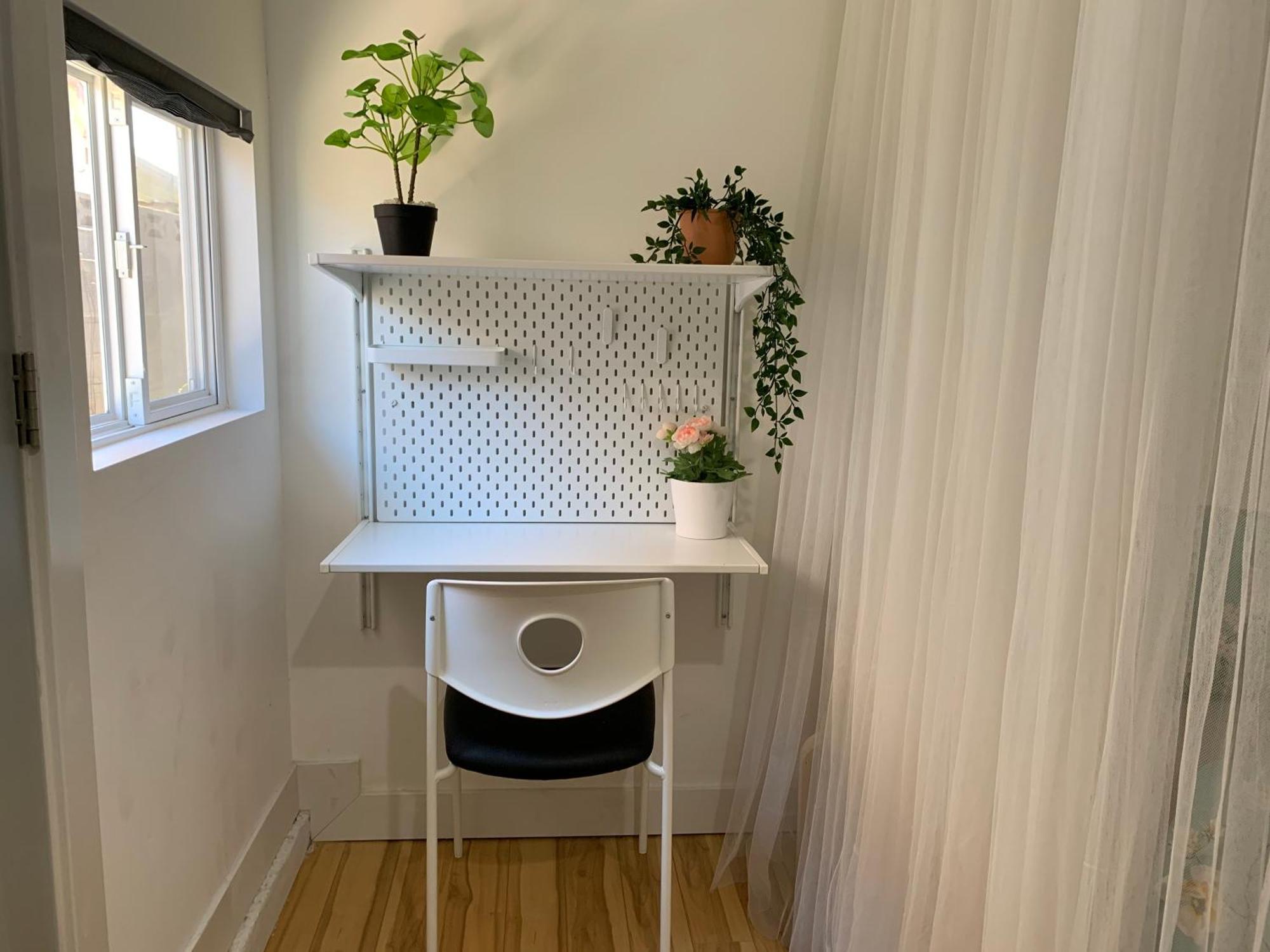 Habitación en casa particular Hummingbird's Retreat-one Bedroom-private Bath-private Entry Door *