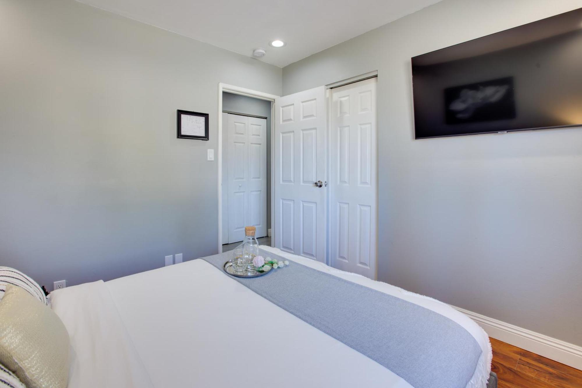 Vegas Retreat With Yard Less Than 5 Mi To Strip! Holiday home Las Vegas