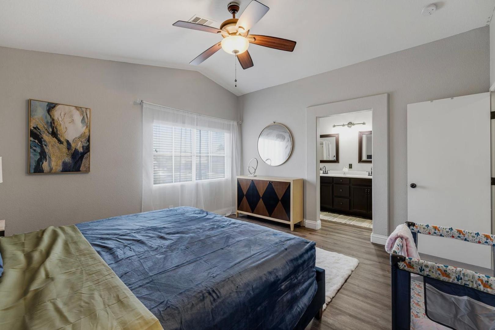 Modern In Vegas Near Strip With Pool And Jacuzzi Сasa de vacaciones