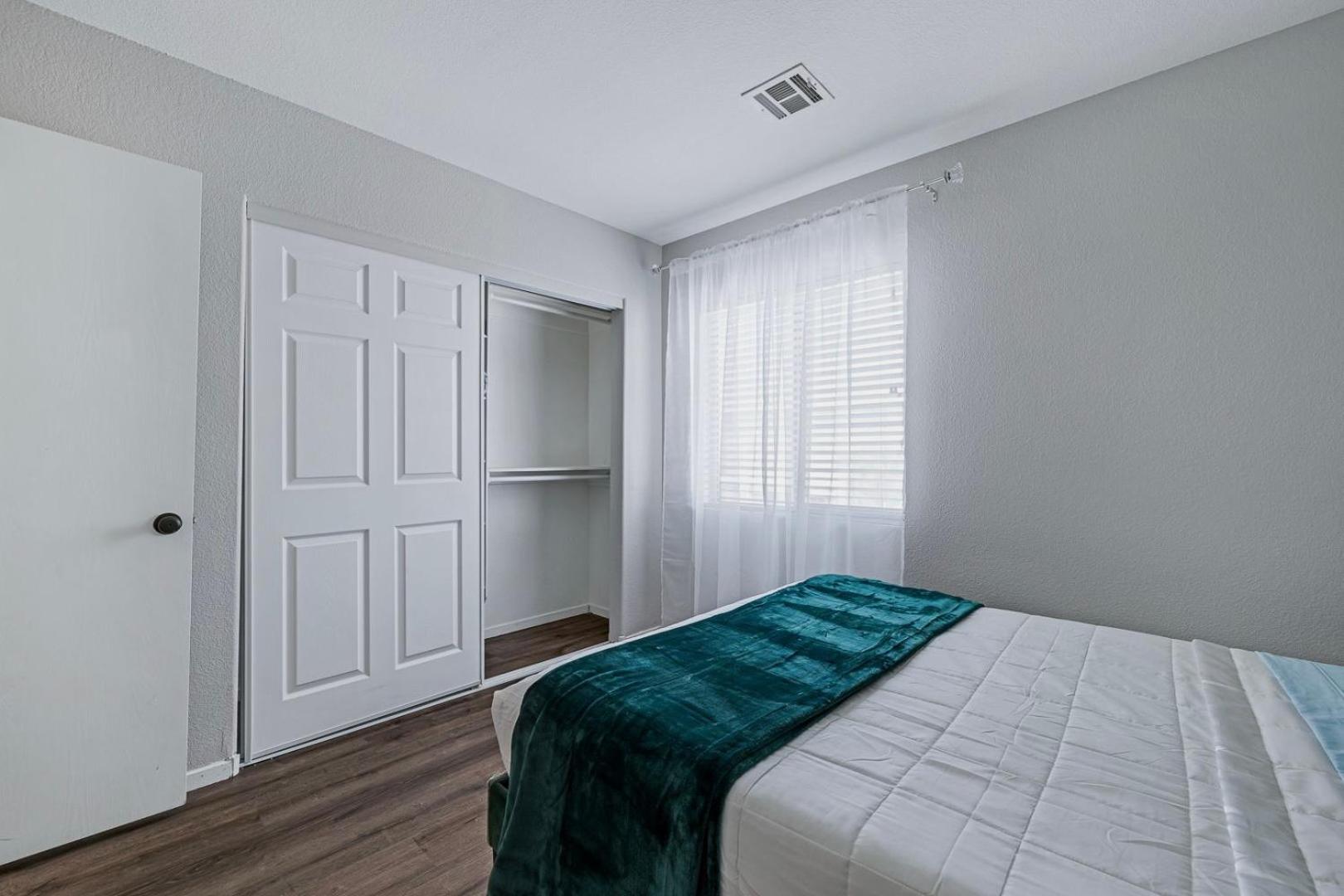 Сasa de vacaciones Modern In Vegas Near Strip With Pool And Jacuzzi Las Vegas