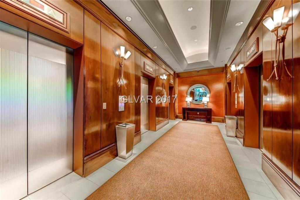 Mgm Signature Ph 30th Floor Deluxe Strip Facing With Balcony Apartahotel Las Vegas