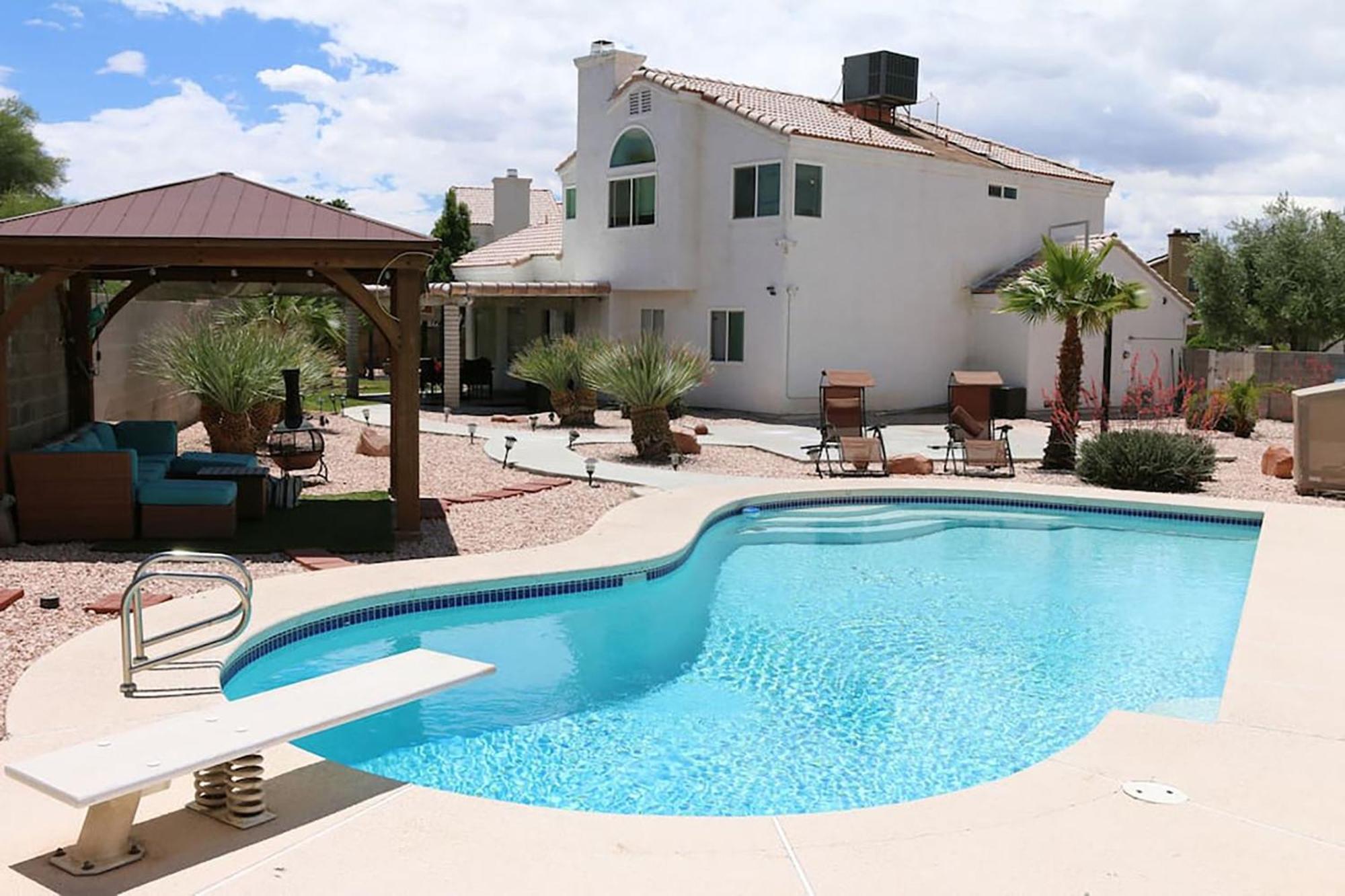 Vegas Getaway, Pool, Basket Ball, Games, Cook Сasa de vacaciones