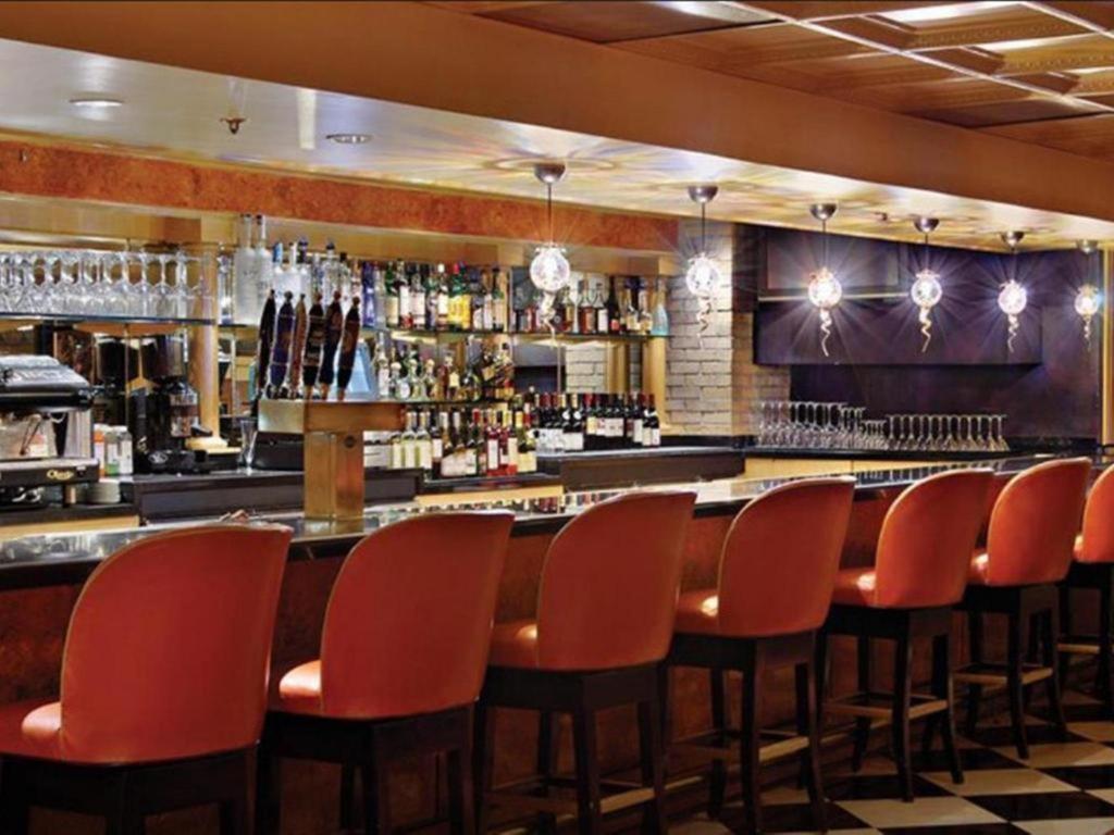 Orleans Y Casino Resort