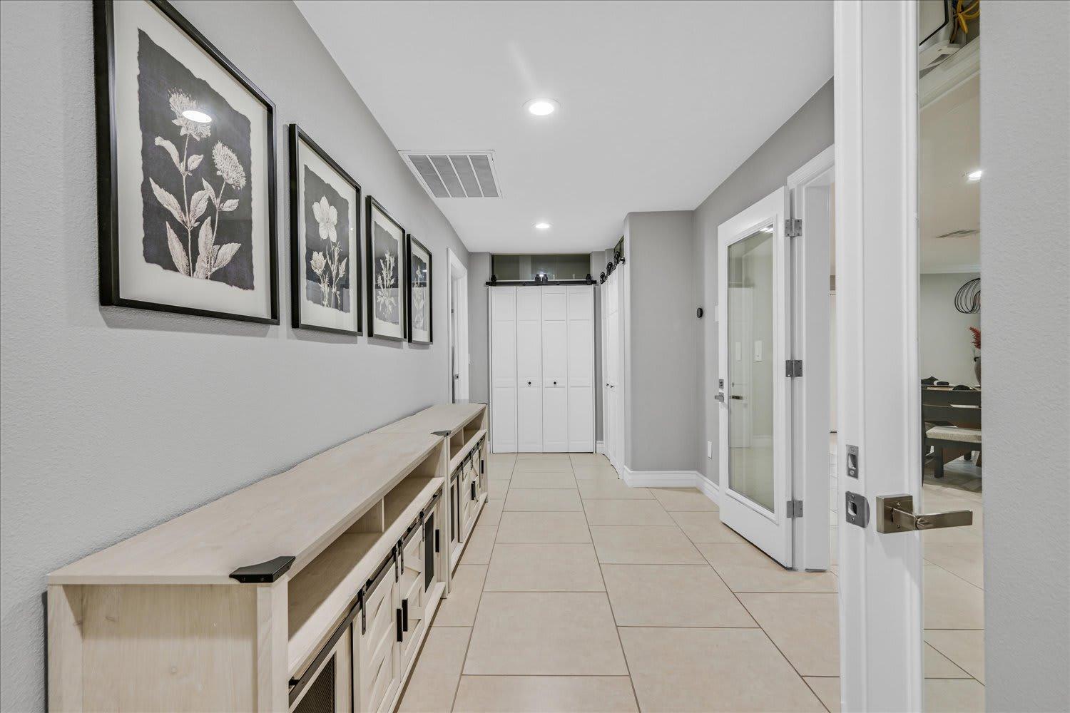 High-end 5 Bedroom W Pool, Gym, Hot Tub, Games Сasa de vacaciones *