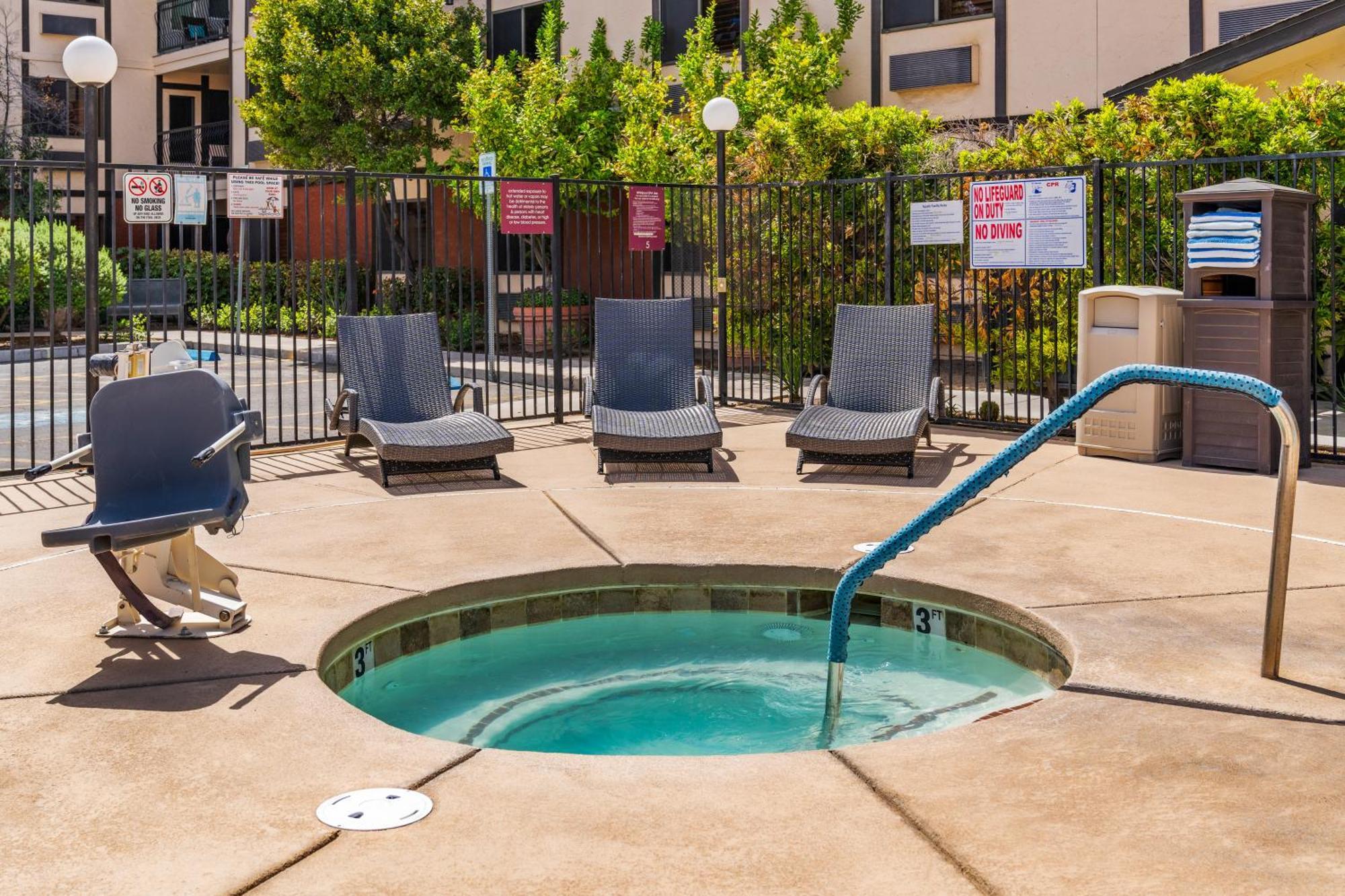 Hotel Ellis Island Casino & Brewery 3*