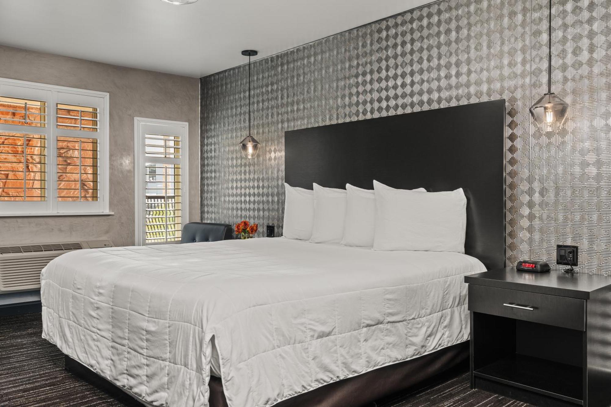 Ellis Island Casino & Brewery Hotel Las Vegas