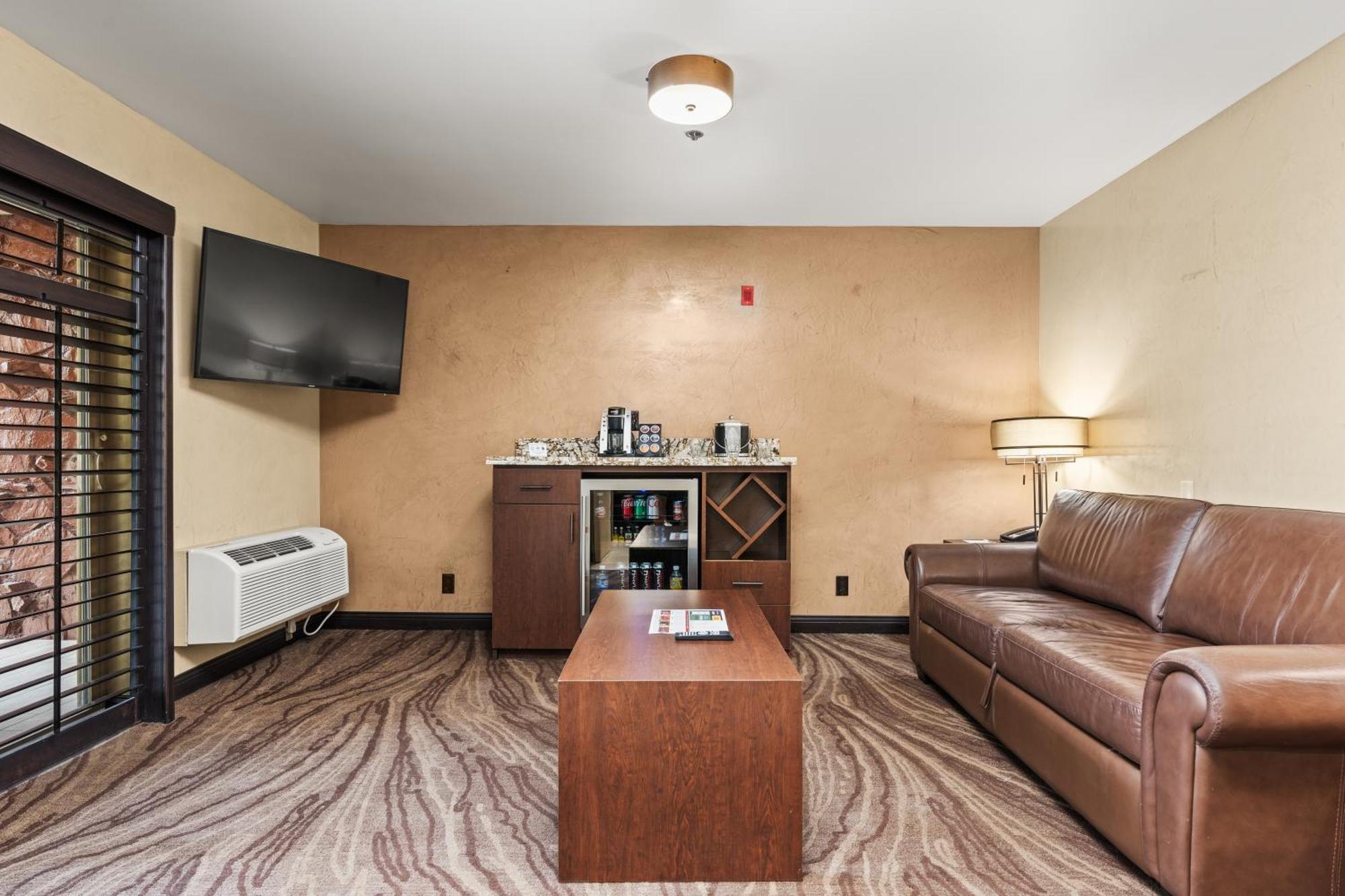 Ellis Island Casino & Brewery 3*