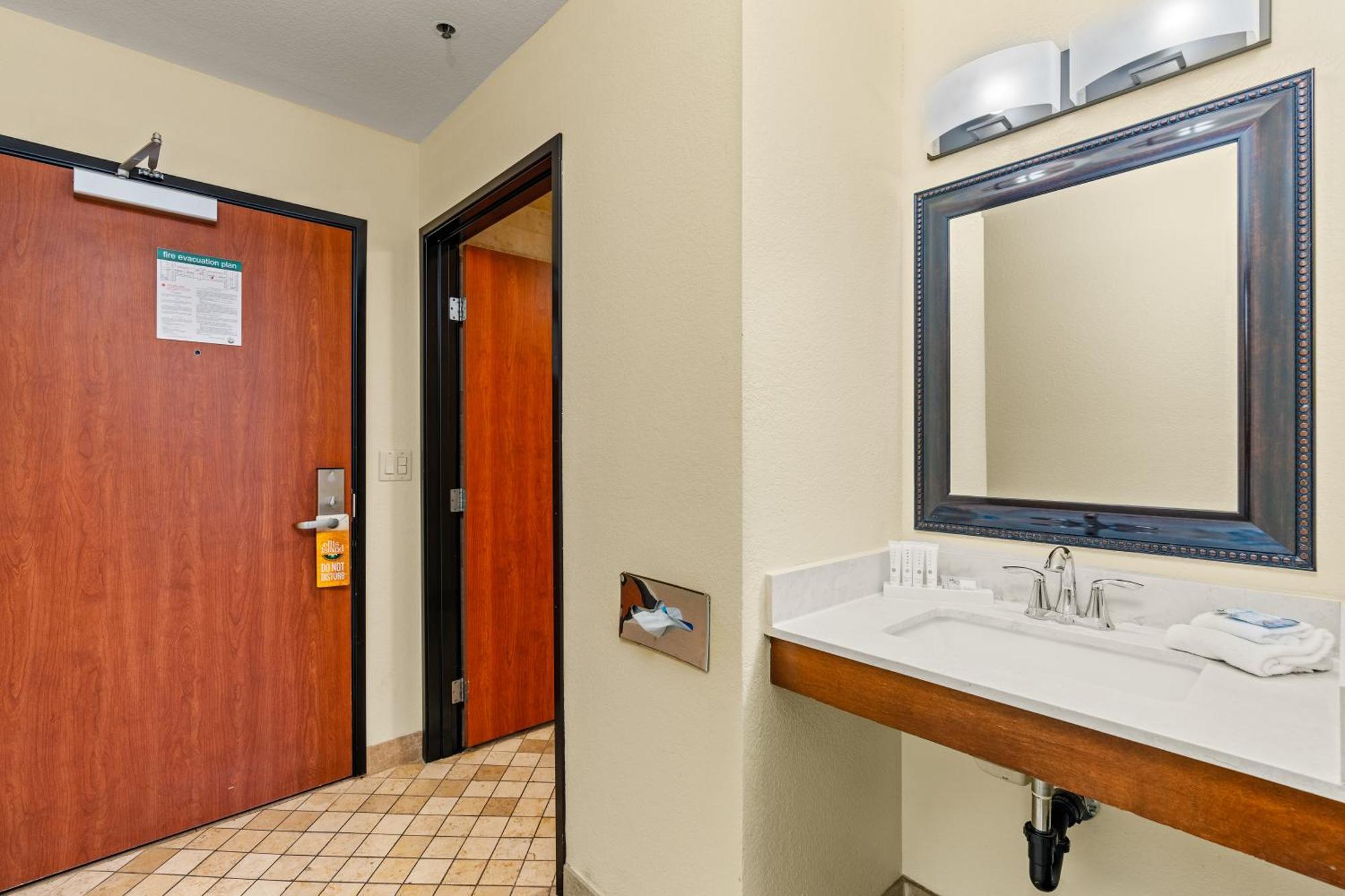 Hotel Ellis Island Casino & Brewery 3*