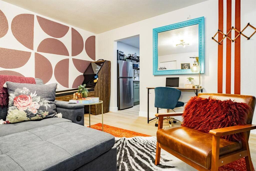 Star Unit 3- New Premier & Private Vegas Arts District Las Vegas