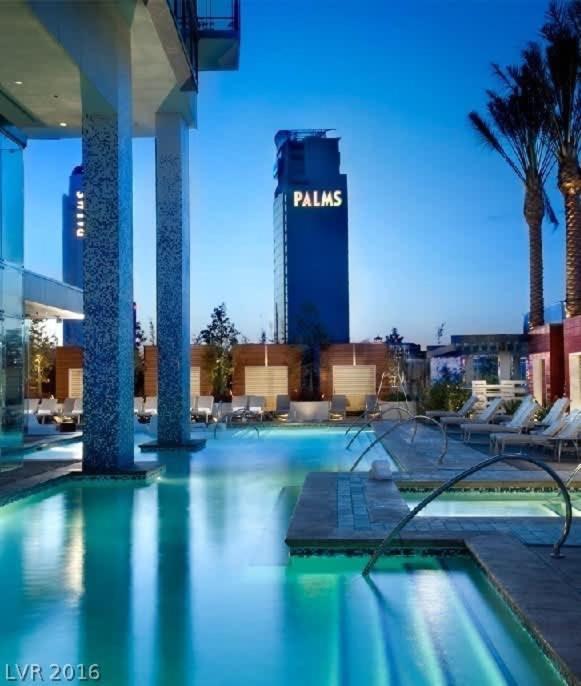 Luxury 1br Palms Strip View Balcony Access 37322 Сasa de vacaciones *