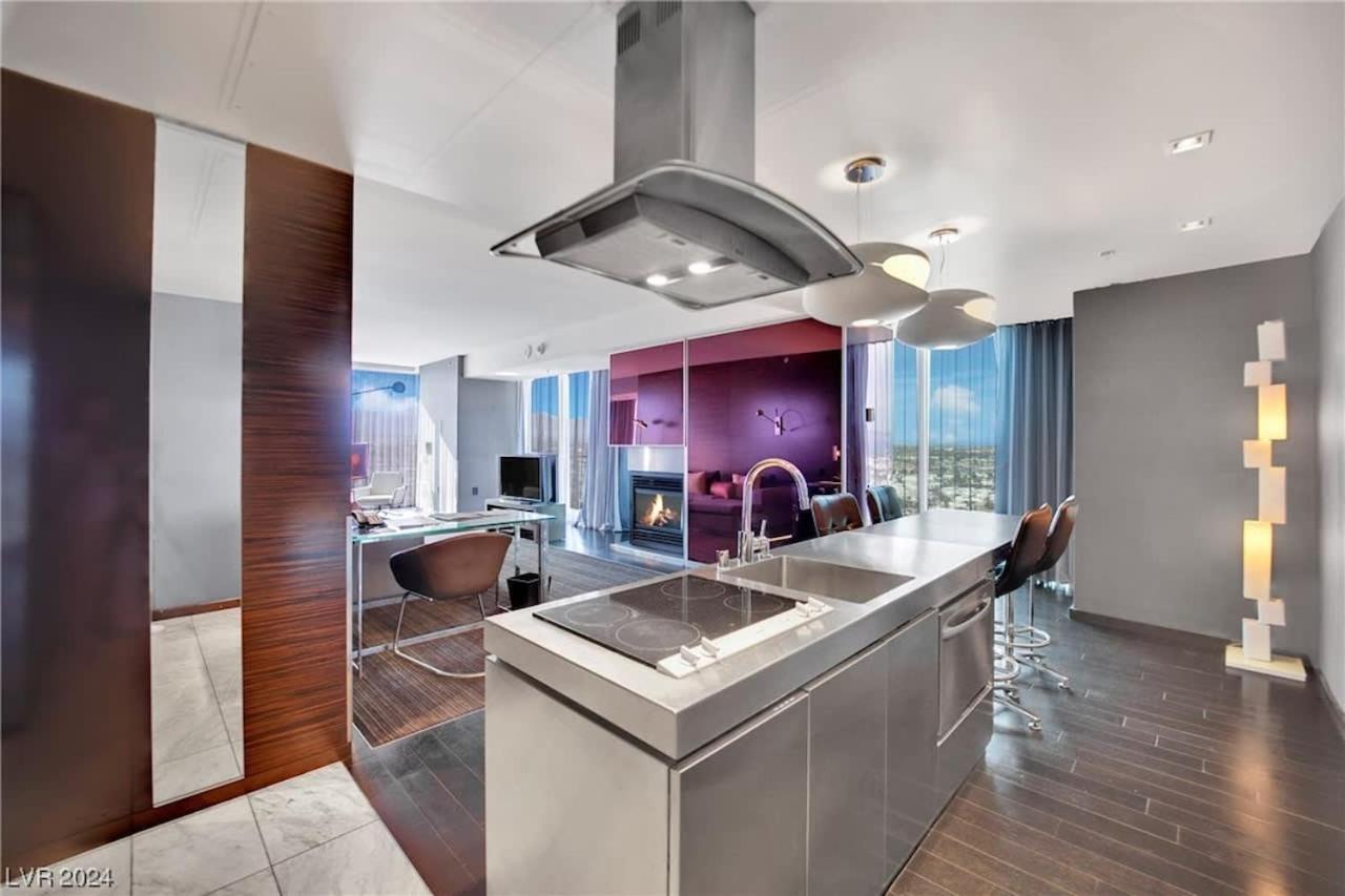 Luxury 1br Palms Strip View Balcony Access 37322 Сasa de vacaciones Las Vegas