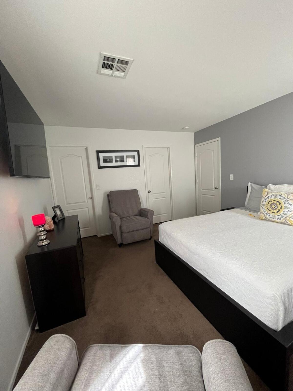 Beautiful 2 Story 20 Minutes From The Strip Las Vegas