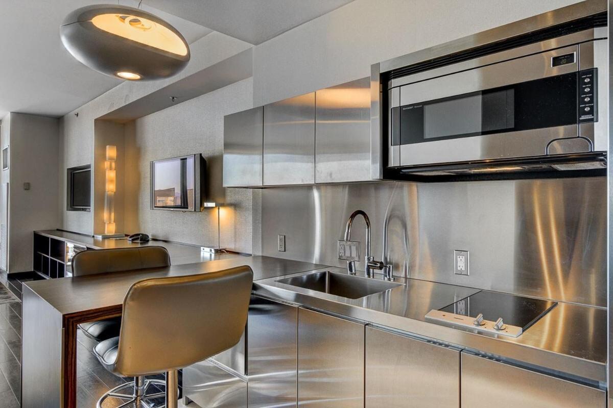 Luxury Strip View Studio- Palms Place * Las Vegas
