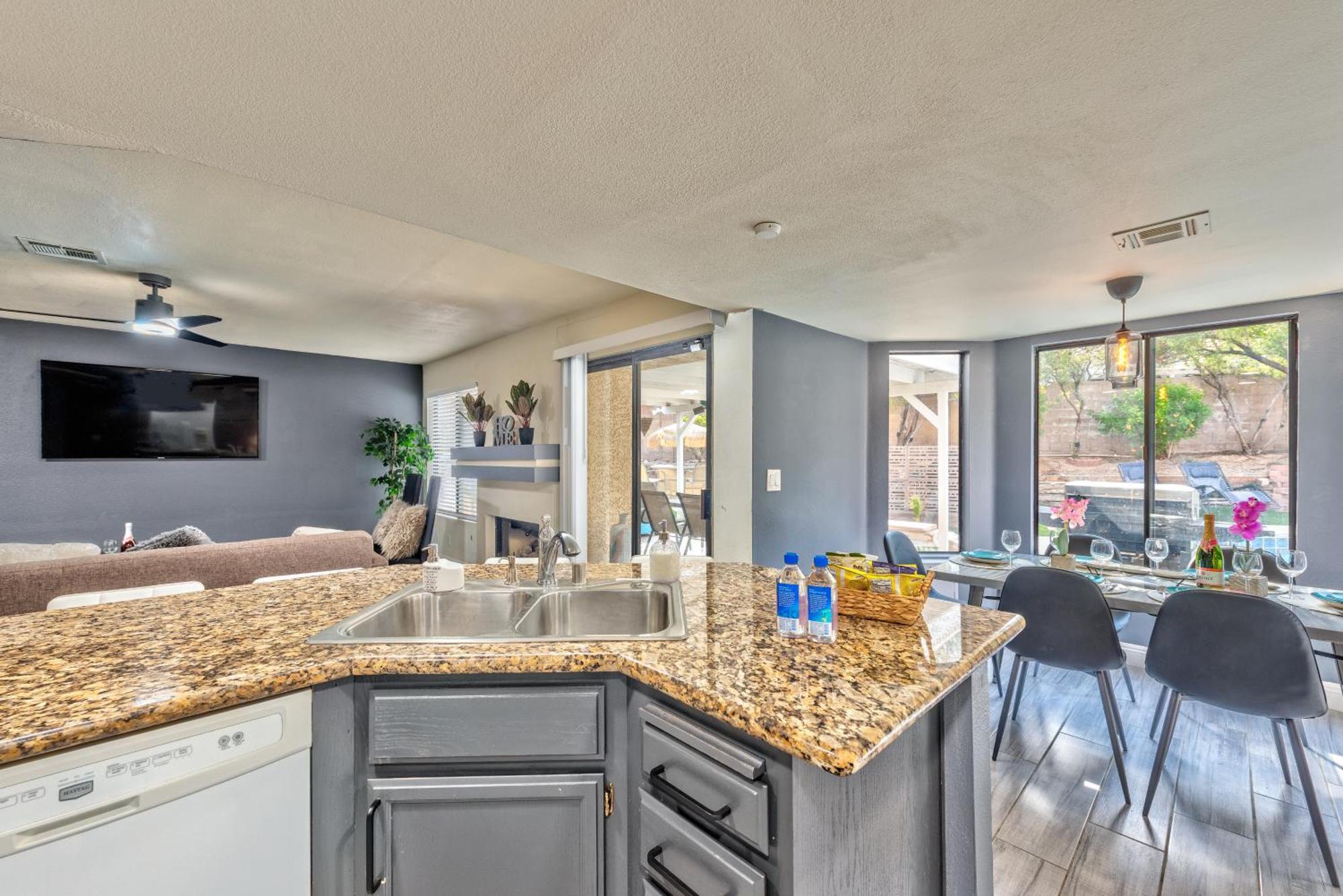 Treasure Bay-3br Pool & Hot Tub Oasis Near T Strip Сasa de vacaciones *