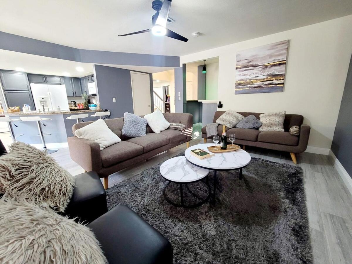 Treasure Bay-3br Pool & Hot Tub Oasis Near T Strip Сasa de vacaciones *