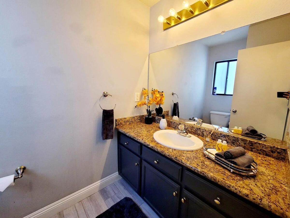 Treasure Bay-3br Pool & Hot Tub Oasis Near T Strip Сasa de vacaciones *