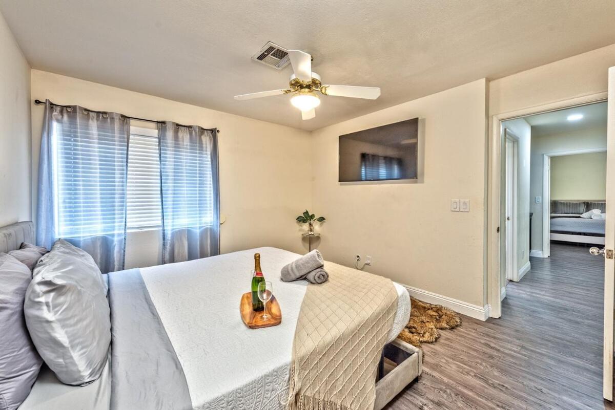 Treasure Bay-3br Pool & Hot Tub Oasis Near T Strip Сasa de vacaciones *
