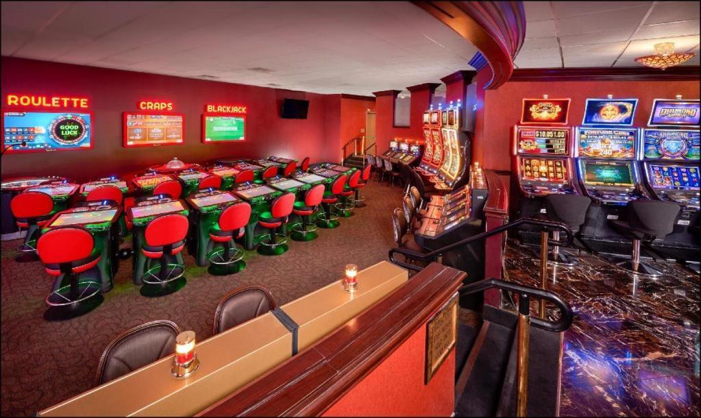 Apache (adults Only) Hotel 3*