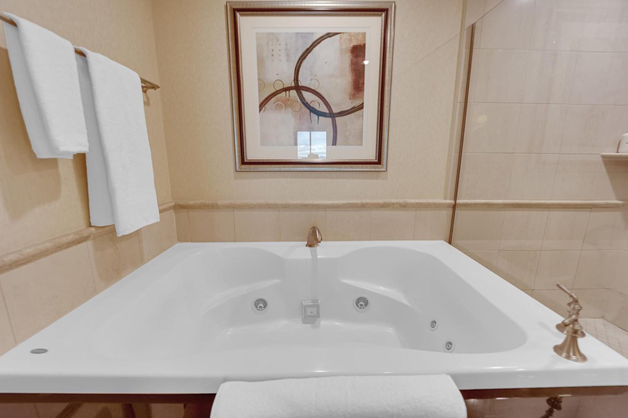 Aurora Haven Mgm *
