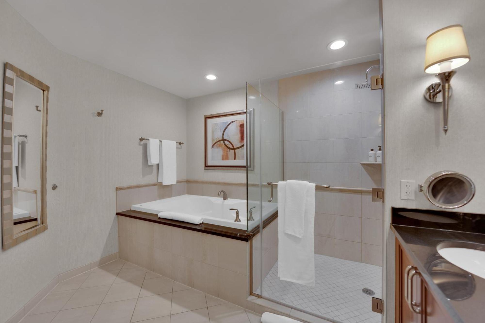 Aurora Haven Mgm Hotel *