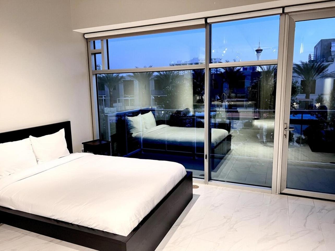Balcony Luxury High Rise Downtown Fremont Casinos *