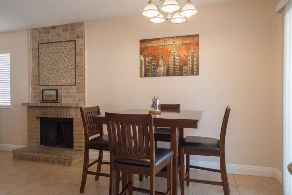 Family-friendly Close To The Strip Сasa de vacaciones *