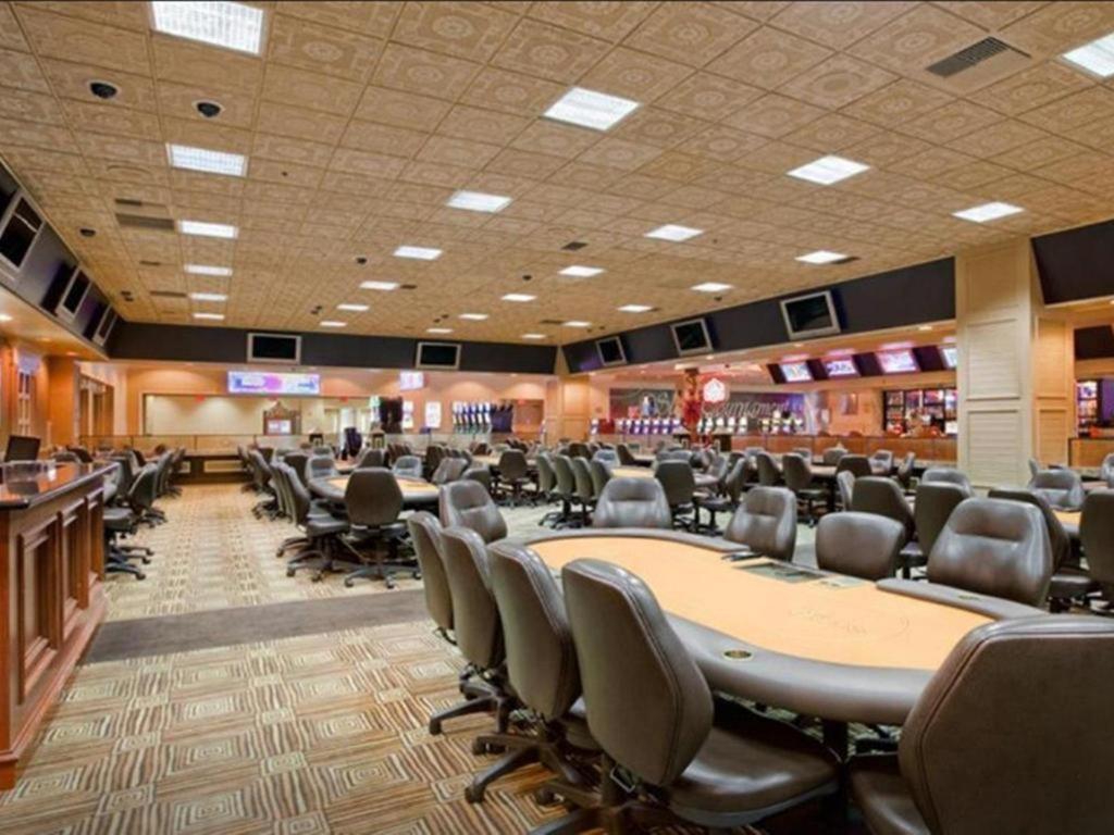 Orleans Y Casino Resort 3*