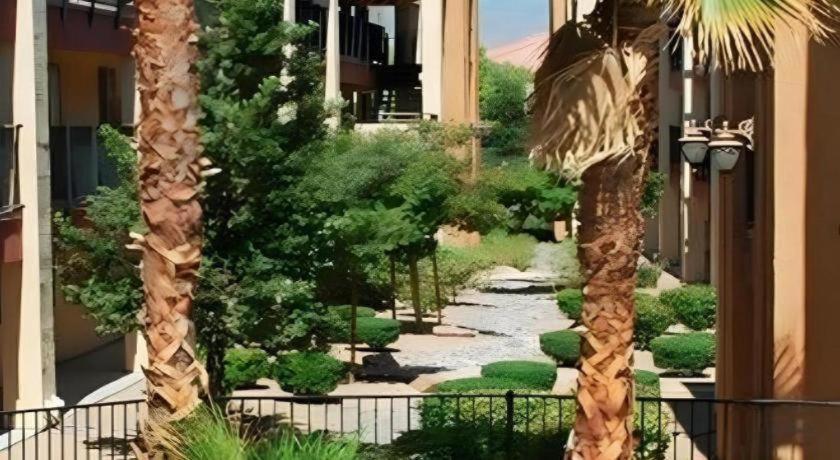 Hotel Nellis At Main Gate 2*