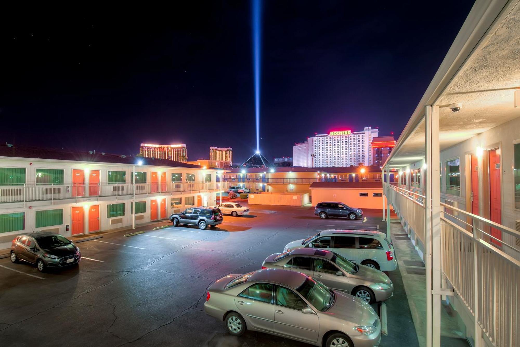 Motel 6-Las Vegas, NV - Tropicana 2*