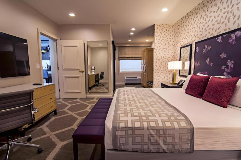 Orleans Y Casino Resort Las Vegas