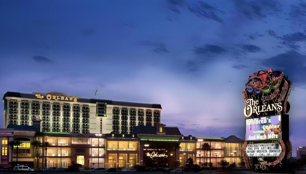 Orleans Y Casino Resort