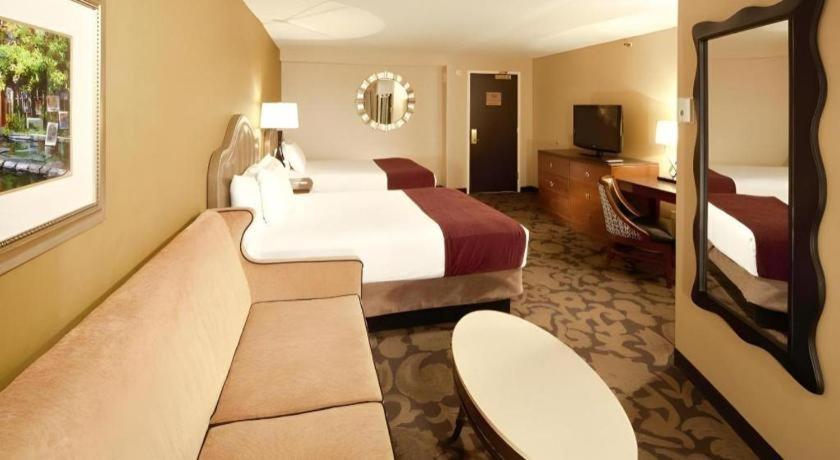 Resort Orleans Y Casino Las Vegas