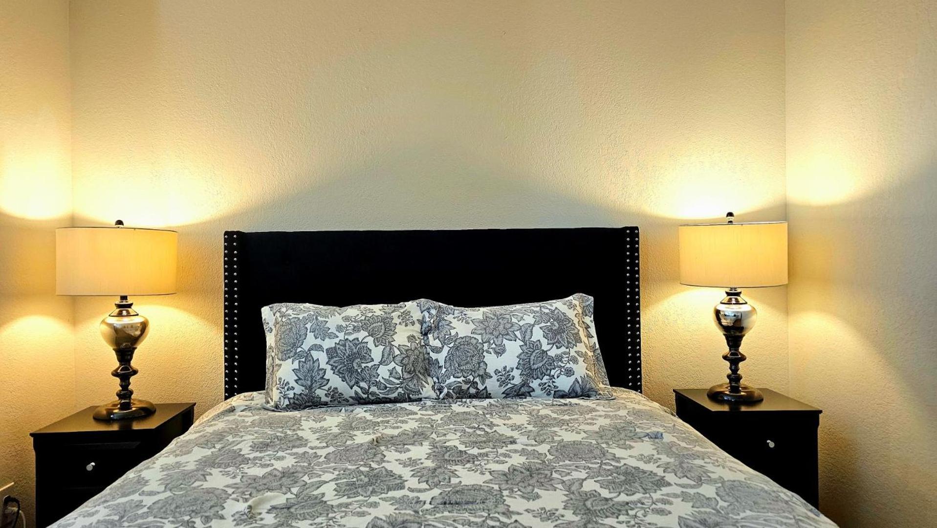 Private In A House Close To Red Rock & Vegas Strip #1 Habitación en casa particular *