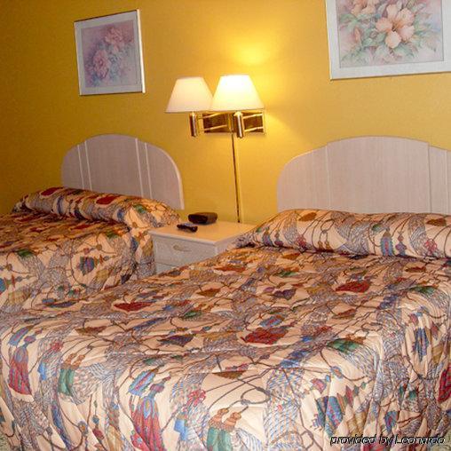 Claremont Vegas Hotel 2*