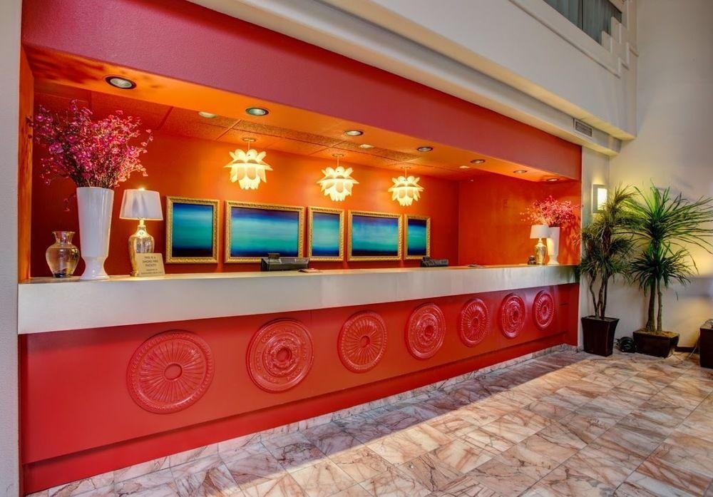 Ramada Vegas