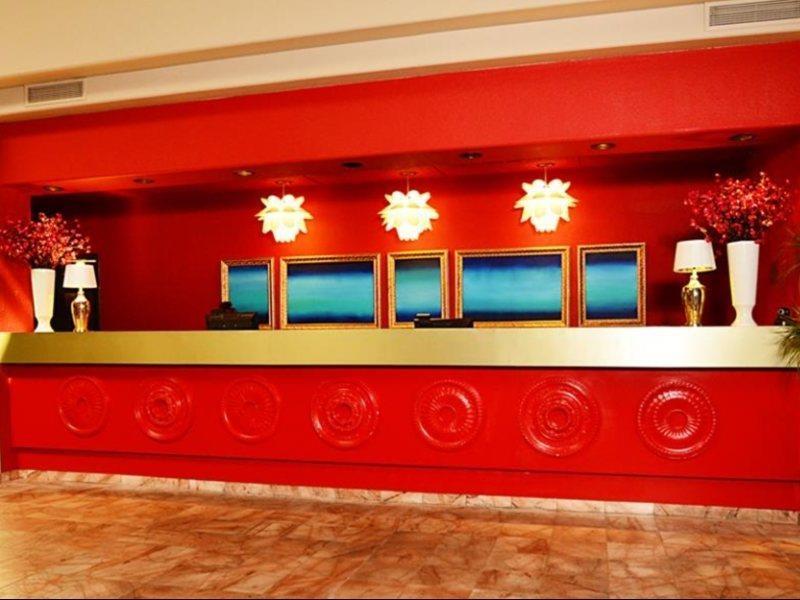 Hotel Ramada Vegas 3*