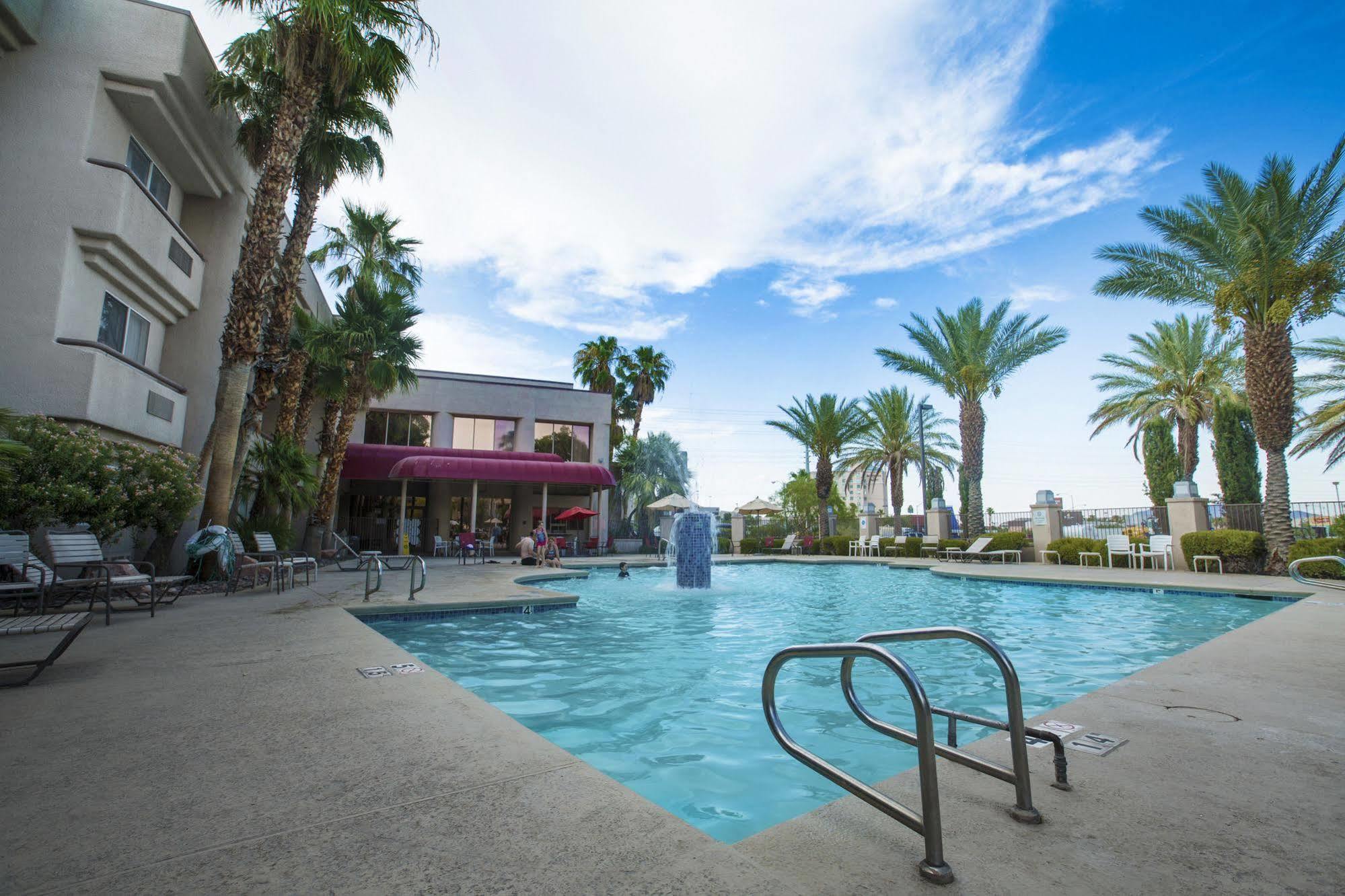 Hotel Ramada Vegas 3*