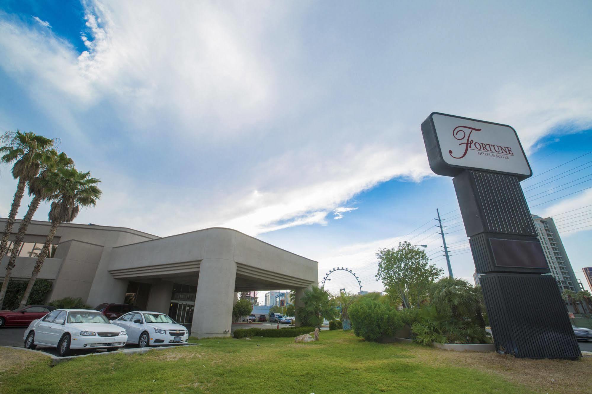Ramada Vegas Hotel