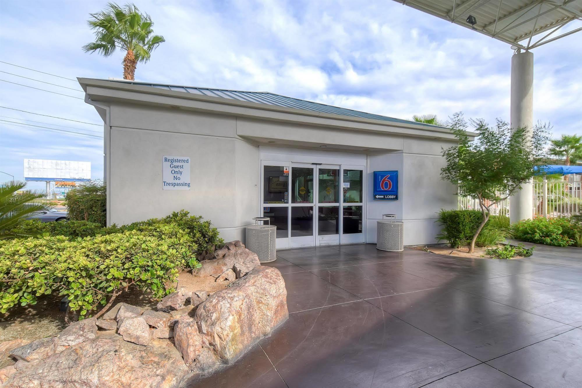 Motel 6-Las Vegas, NV - Tropicana 2* Las Vegas
