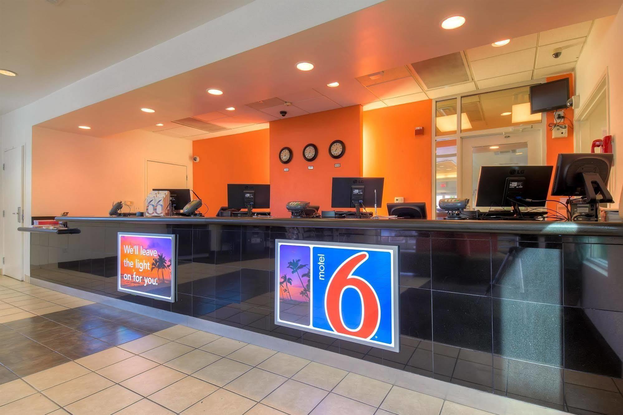Motel 6-Las Vegas, NV - Tropicana 2* Las Vegas