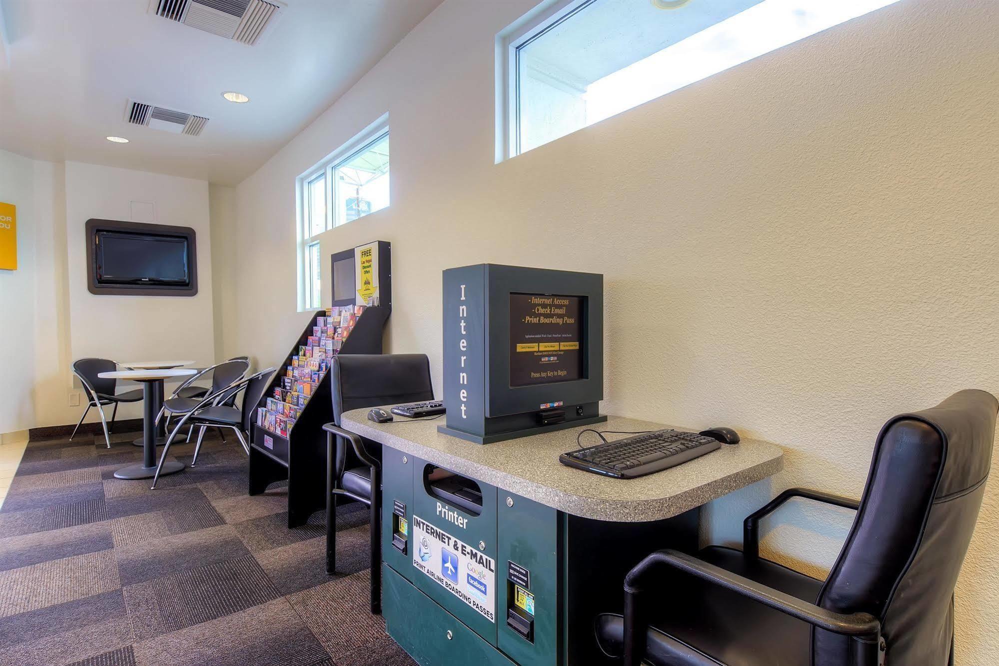 Motel 6-Las Vegas, NV - Tropicana 2* Las Vegas