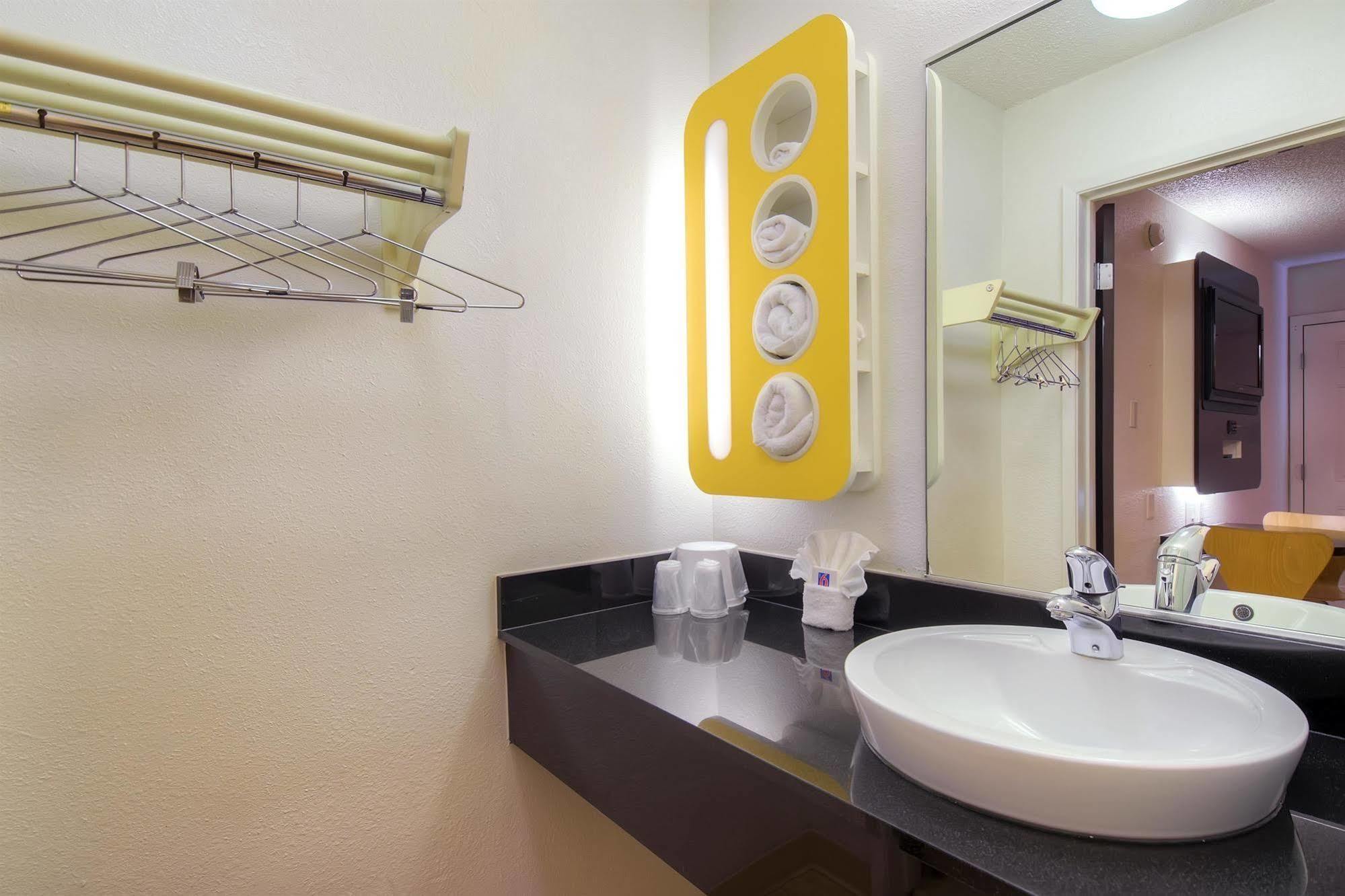 Motel 6-Las Vegas, NV - Tropicana 2*