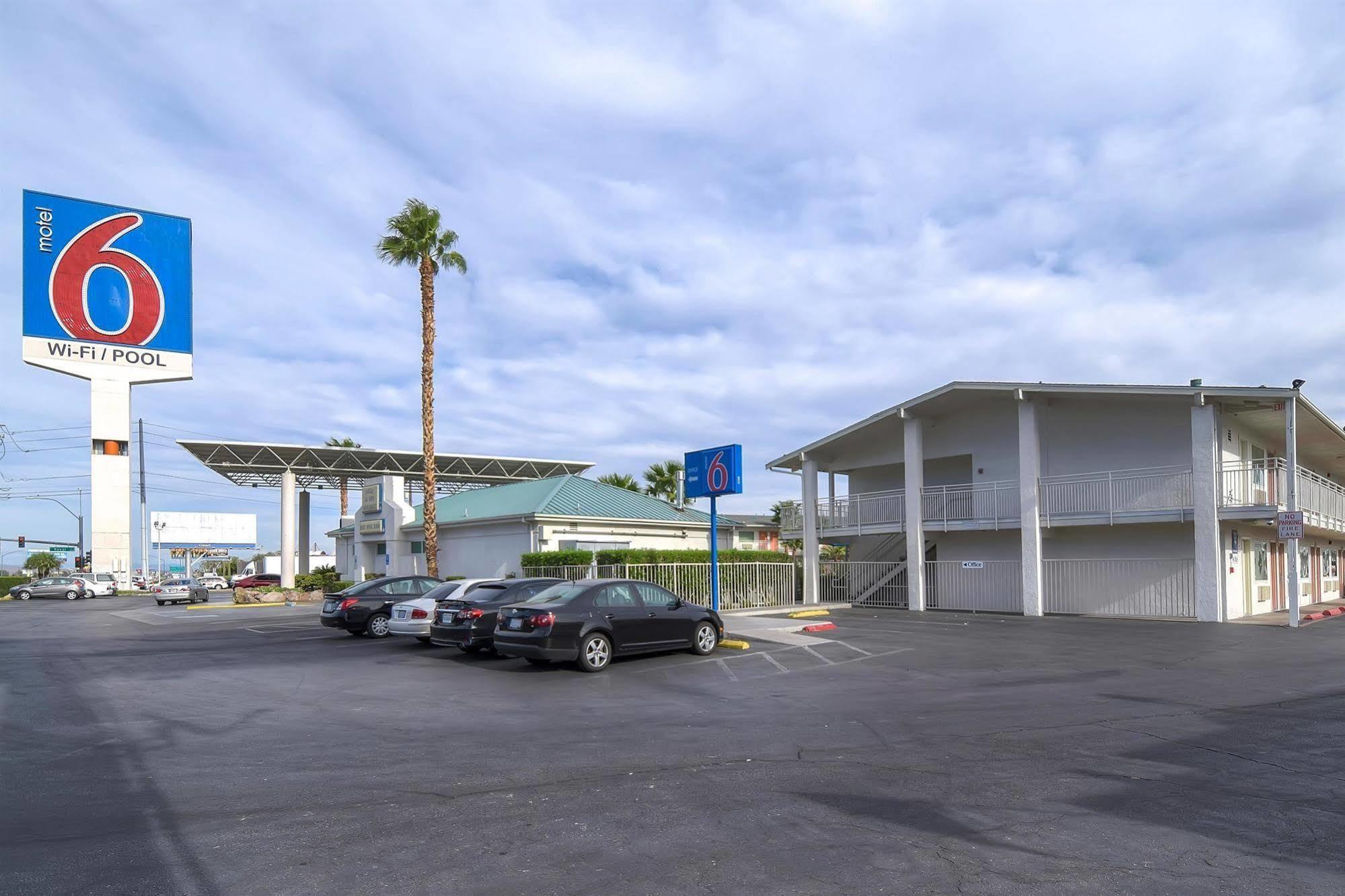 Motel 6-Las Vegas, NV - Tropicana 2*