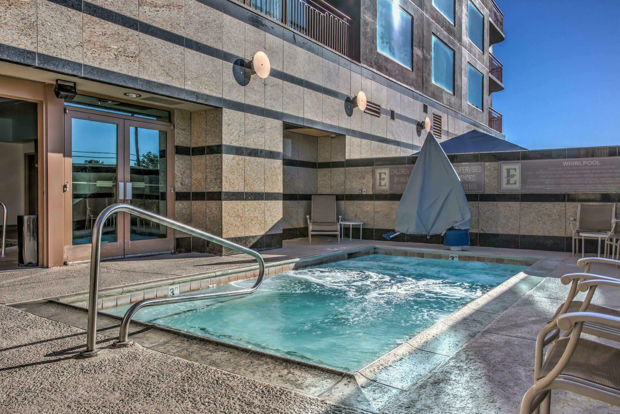 Embassy Vegas Convention Center Paradise Road Hotel 4*
