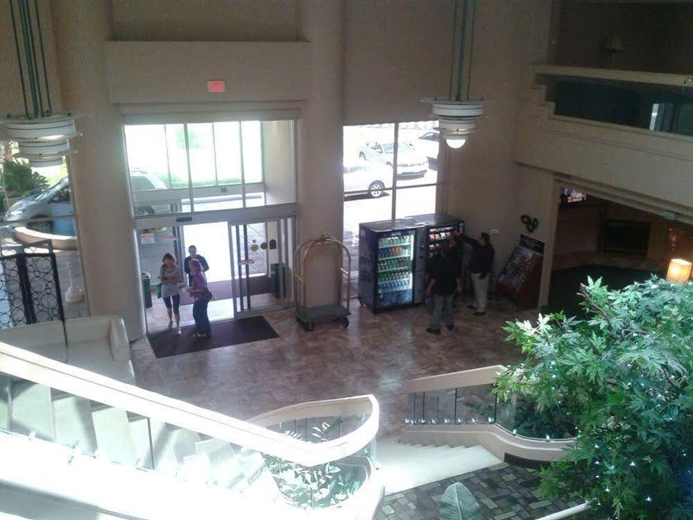 Ramada Vegas Hotel